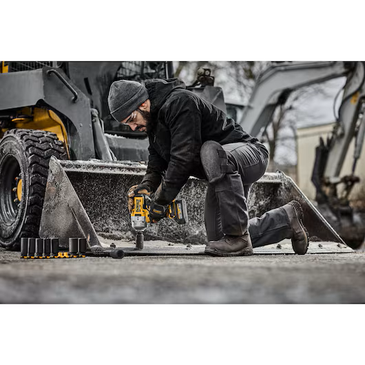 20V MAX* XR® Brushless Cordless 3/4 In. High Torque Impact Wrench with Hog Ring Anvil (Tool Only) - DCF964B