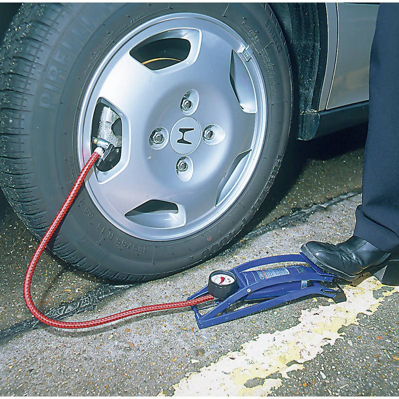 Draper Single Cylinder Foot Pump With Pressure Gauge - 14172